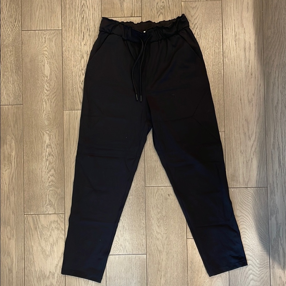 High Waisted Lululemon Athletica Black Jogger